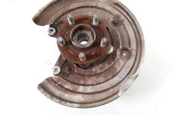 Rear wheel hub
