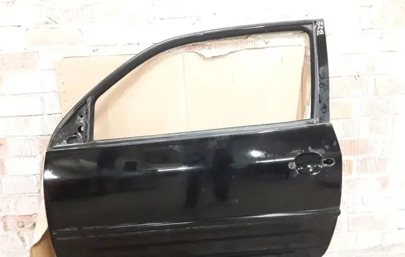 Door (2 Door Coupe)