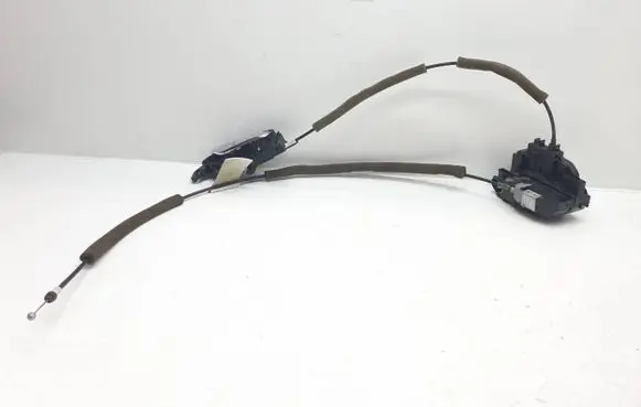 Nissan Pulsar Rear door lock