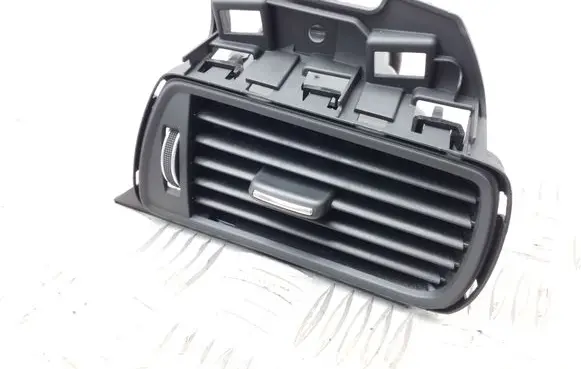 Audi A6 S6 C7 4G Dashboard side air vent grill/cover trim 4G2820902