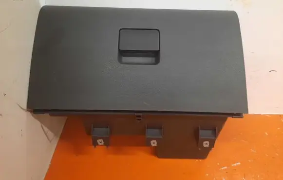 Volkswagen Fox Glove box 5Z0857097