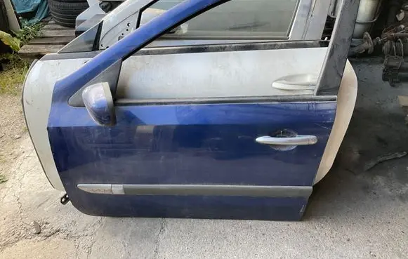 Renault Laguna III Front door