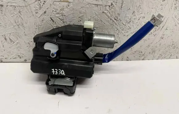 Toyota RAV 4 (XA50) Tailgate/trunk/boot lock/catch/latch 1638000790 T5161382A