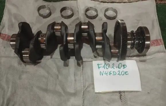 BMW 5 F10 F11 Crankshaft 7797977 7797975