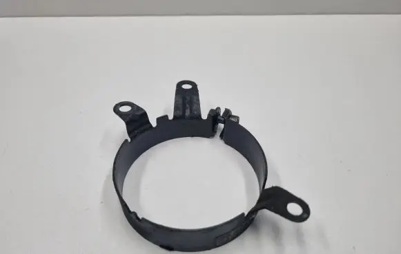 Chrysler 300 - 300C Fuel filter bracket/mount holder A6420920040 6420920040