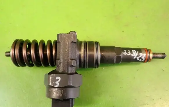 Ford Galaxy Fuel injector 0414720018 038130073R
