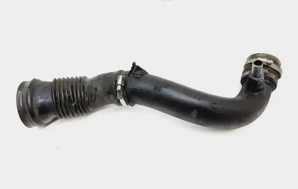 Volvo XC70 Intercooler hose/pipe 30714480