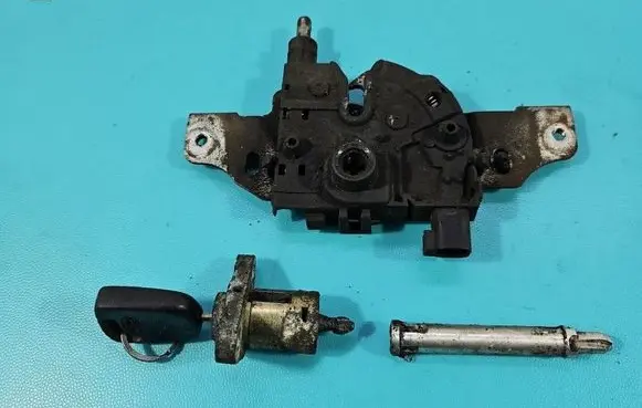 Ford Mondeo Mk III Engine bonnet/hood lock/catch IMPRK1581507