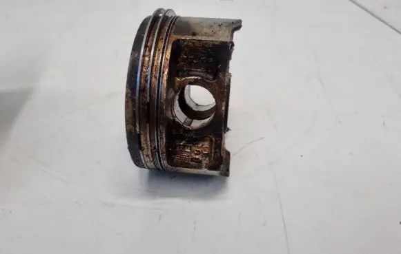 Subaru B9 Tribeca Piston 