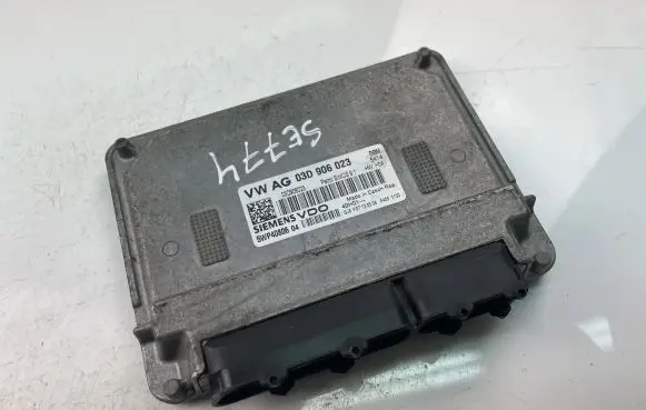Skoda Fabia Mk2 (5J) Engine control unit/module ECU 03D906023