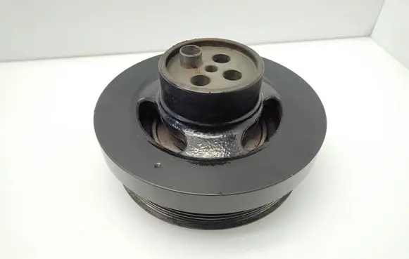 Mercedes-Benz E W212 Crankshaft pulley A6510351912 218216 191981