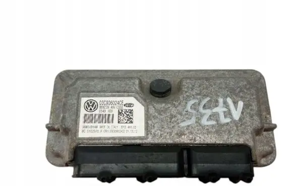 Skoda Fabia Mk2 (5J) Engine control unit/module 03C906024CE