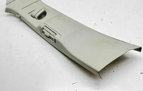 Volvo XC60 (B) pillar trim (top) 31425695 BQ2FA A091119