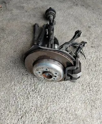 BMW 3 G20 G21 Rear wheel hub spindle/knuckle 6898482 6881201 6886448
