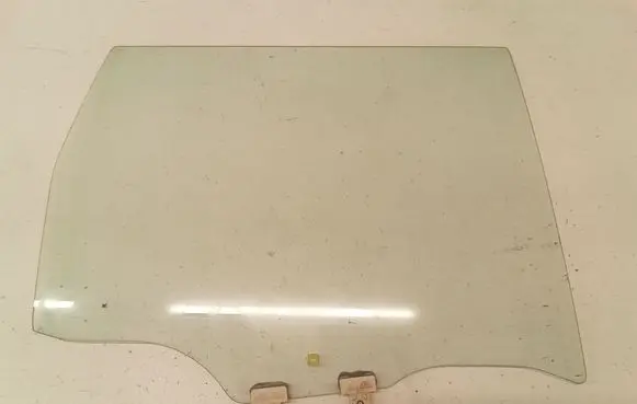 Rear door window glass