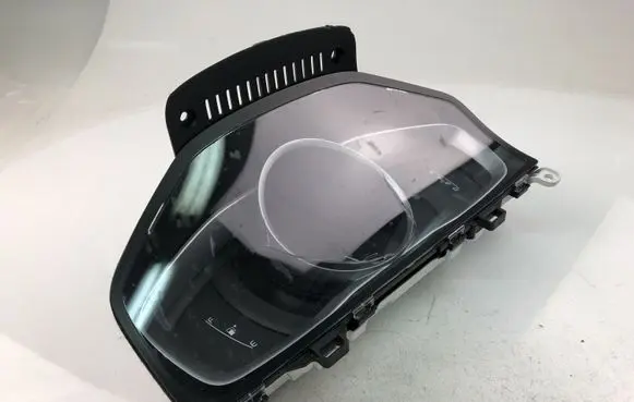 Volvo V70 Speedometer (instrument cluster) 31412967