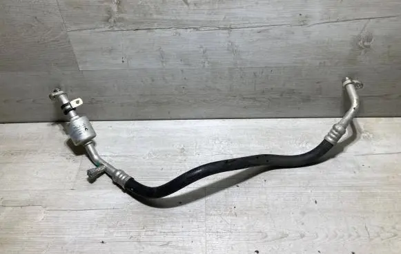 Dacia Sandero III Air conditioning (A/C) pipe/hose 924808540r