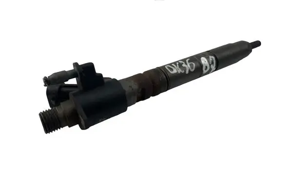 Volvo XC70 Fuel injector 31272690