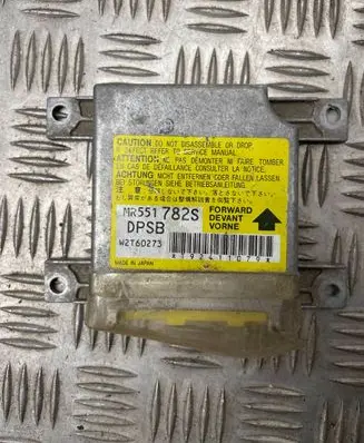 Mitsubishi Pajero Airbag control unit/module mr551782s