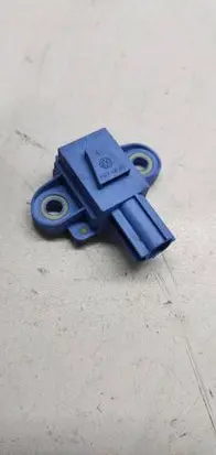 Volkswagen Golf V Airbag deployment crash/impact sensor 1k0955557A