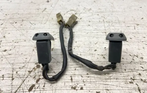 Mercedes-Benz 190 W201 Windshield washer spray nozzle A1248600647 1248600647 A2018601147