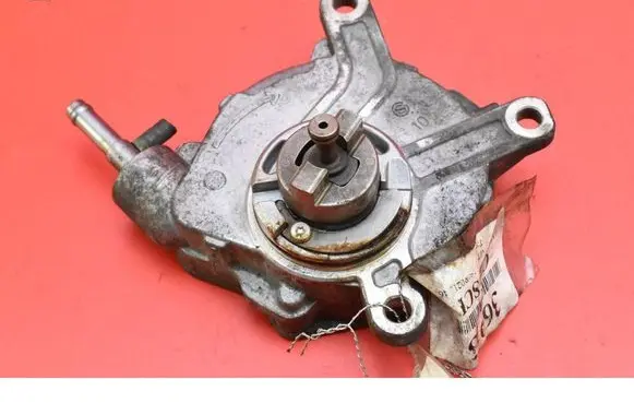 Toyota Auris 150 Vacuum pump