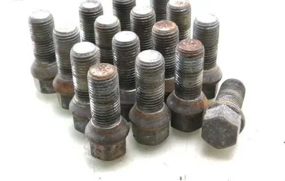 Mercedes-Benz E W211 Nuts/bolts 