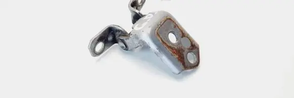 Mazda 3 I Rear door lower hinge