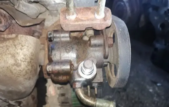 Hyundai Lantra I Power steering pump