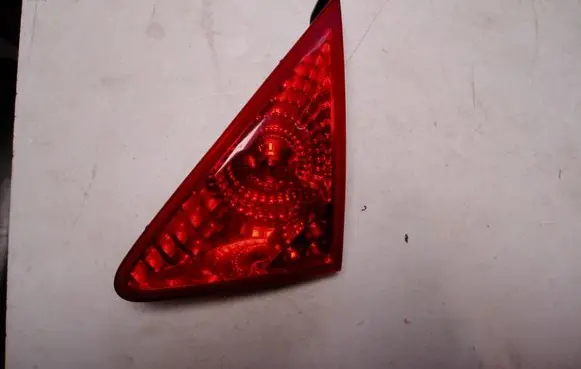 Peugeot 3008 I Tailgate rear/tail lights