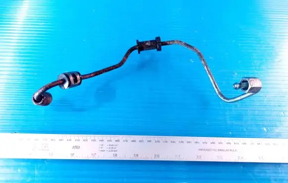 KIA Ceed Fuel injector supply line/pipe 