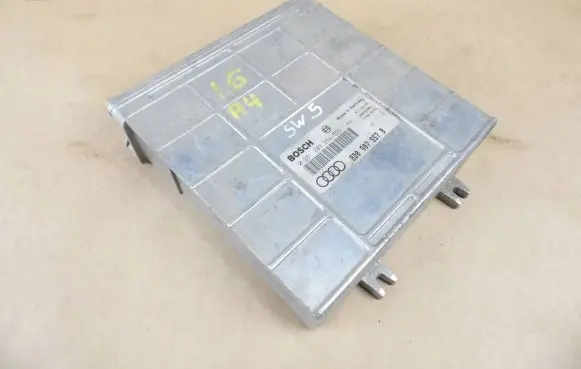 Audi A4 S4 B5 8D Engine control unit/module 8D0907557B 0261203554 26SA3901