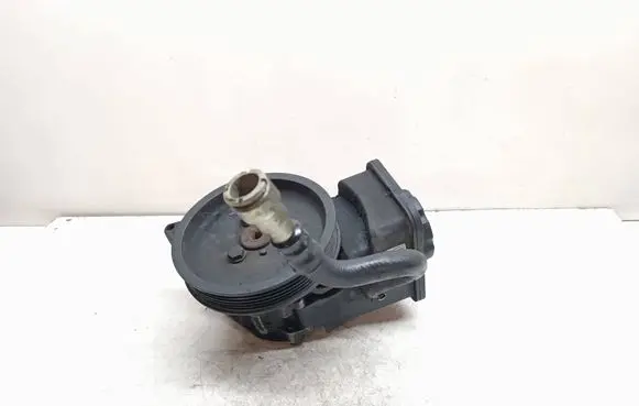 BMW X5 E53 Power steering pump 6762279