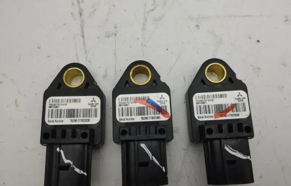 Citroen C-Crosser Airbag deployment crash/impact sensor 8651A001