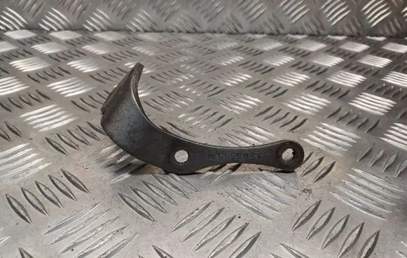 Opel Zafira B Muffler mount bracket/holder 55560417