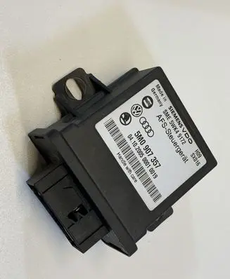 Volkswagen PASSAT B6 Light module LCM 5M0907357 5WK49172