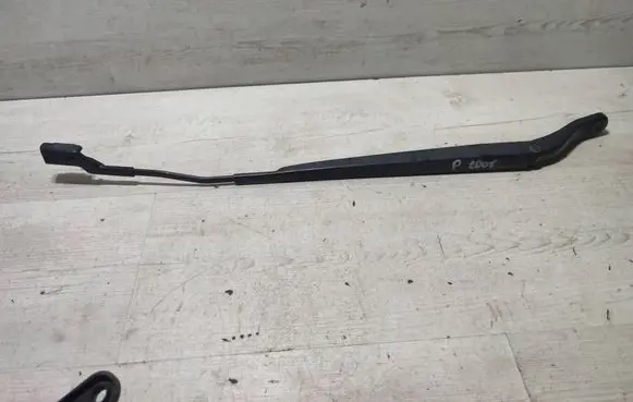 Peugeot 2008 II Front wiper blade arm 9822931880