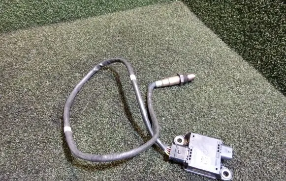 Opel Movano B Lambda probe sensor 227930660R 1277023365
