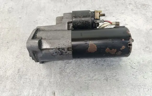 Volkswagen PASSAT B5.5 Starter motor 0001124020BOSCH