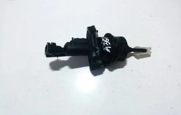Mazda 5 Clutch master cylinder