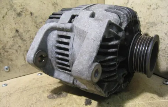 Renault Laguna I Generator/alternator 120AVALEO7700431946