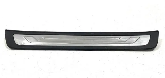 KIA Sorento Front sill trim cover 858812P100 A040487