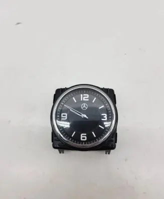 Mercedes-Benz S W222 Clock A2228270670 210590408 13270152941