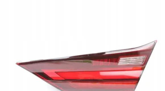 BMW 1 F40 Tailgate rear/tail lights 7450652