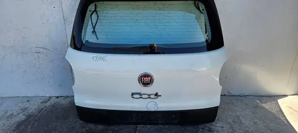 Fiat 500L Tailgate/trunk/boot lid 