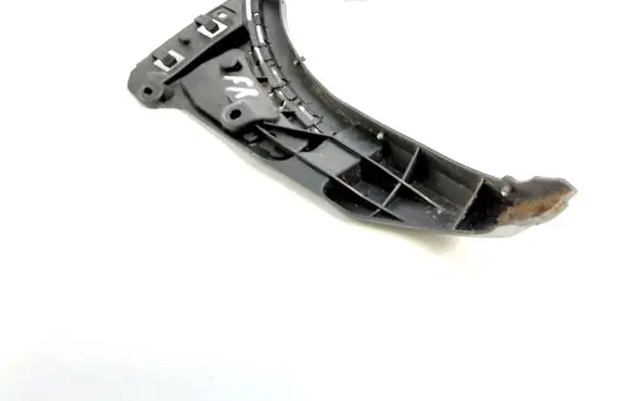 Volvo XC90 Front bumper mounting bracket 08620564