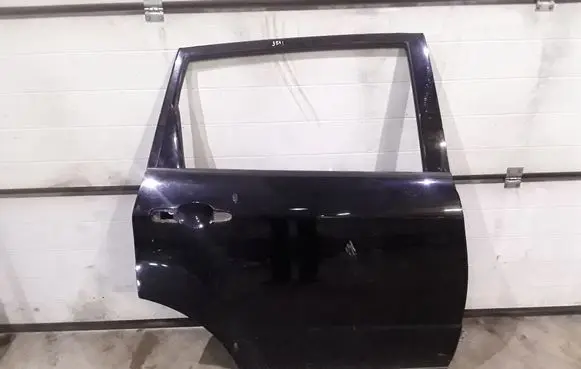 Subaru B9 Tribeca Rear door 