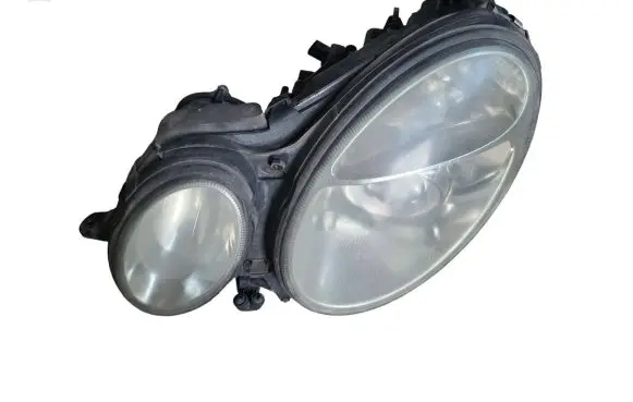 Mercedes-Benz E W211 Headlight/headlamp 16156300