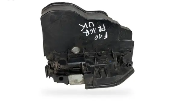 BMW 5 F10 F11 Front door lock 7202145