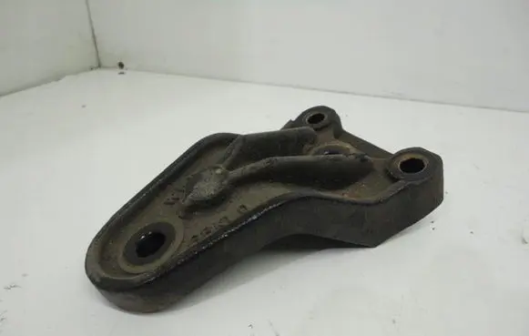 Hyundai i20 (GB IB) Engine mounting bracket
